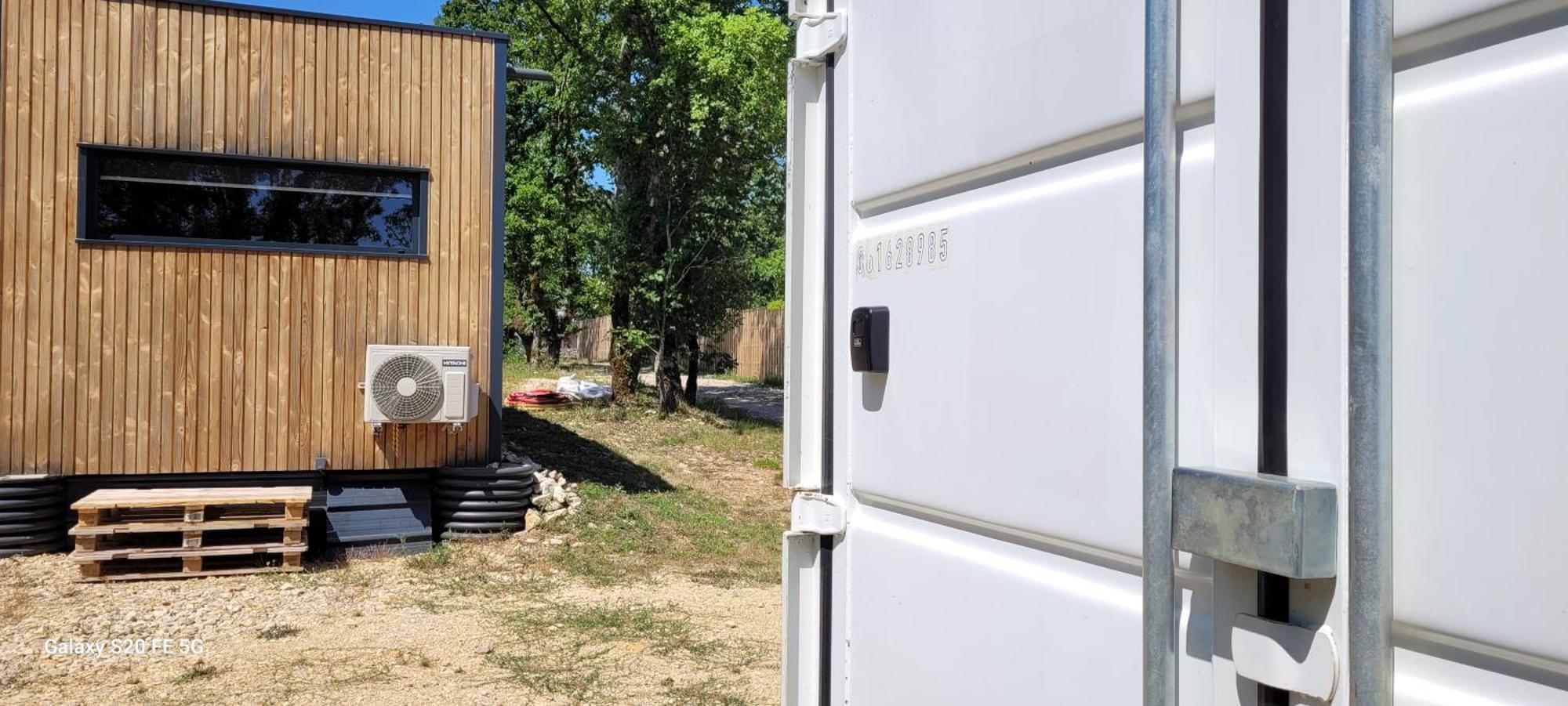 Tiny House Sud Du Lot Villa Le Montat ภายนอก รูปภาพ